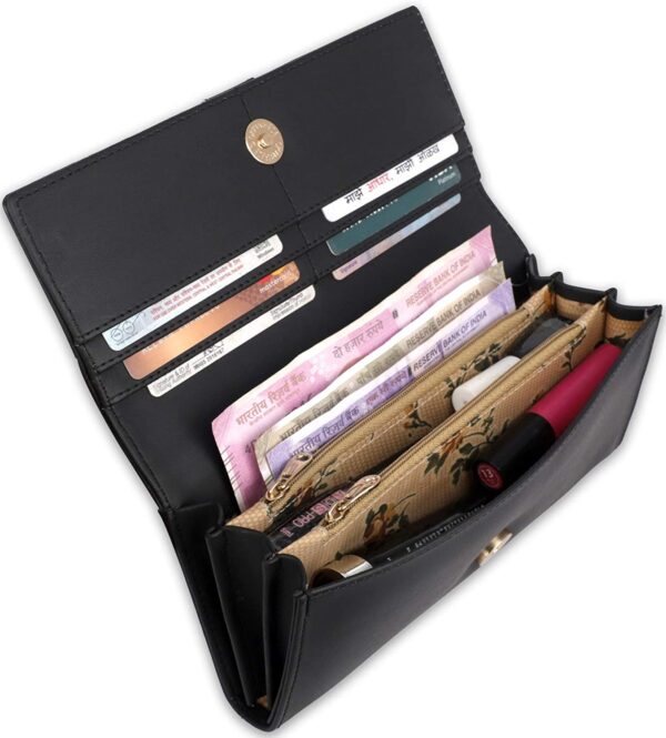 Women's faux leather hand purse